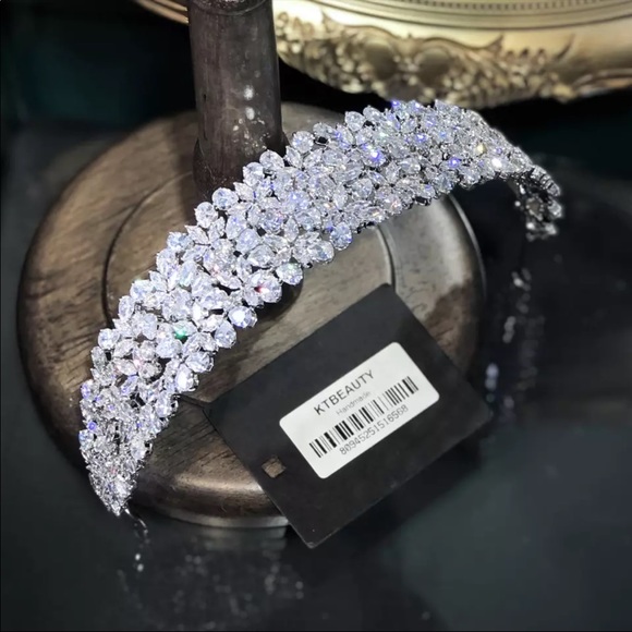 Bridal hair piece main image 7